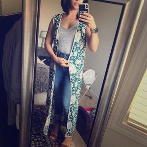 Sleeveless duster cover up
